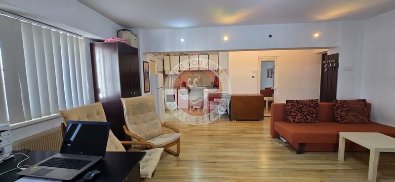 Piata Muncii Metrou | Garsoniera | Decomandata | 42mp | B12269